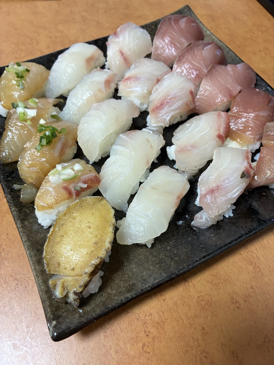 なてす。 tweet media