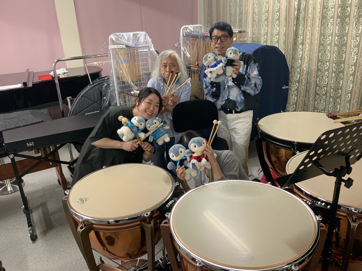PenguinFamilyPj's tweet photo. パート写真with瀬尾先生その2 https://t.co/iKwW0ik22p