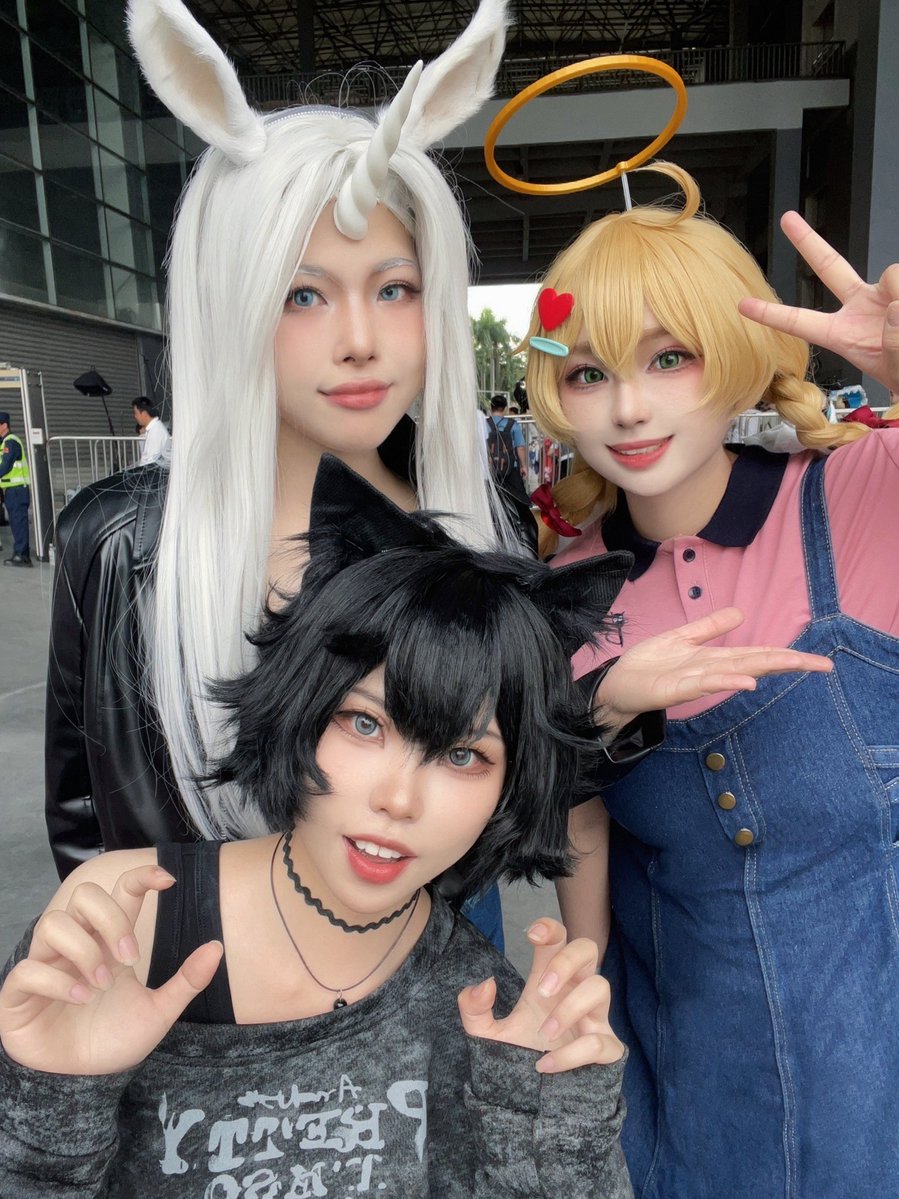 芷芷芷咳水Chinako tweet media