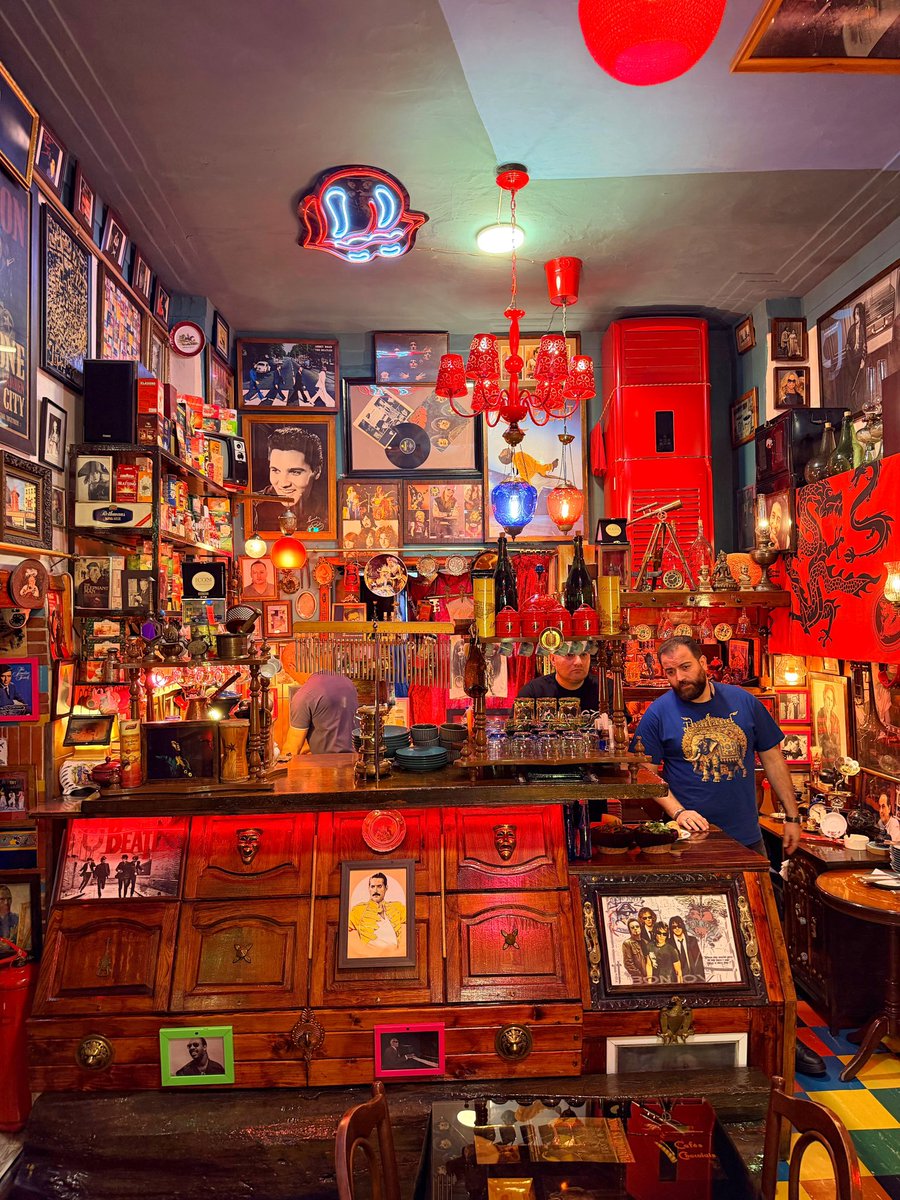 همایونی tweet media