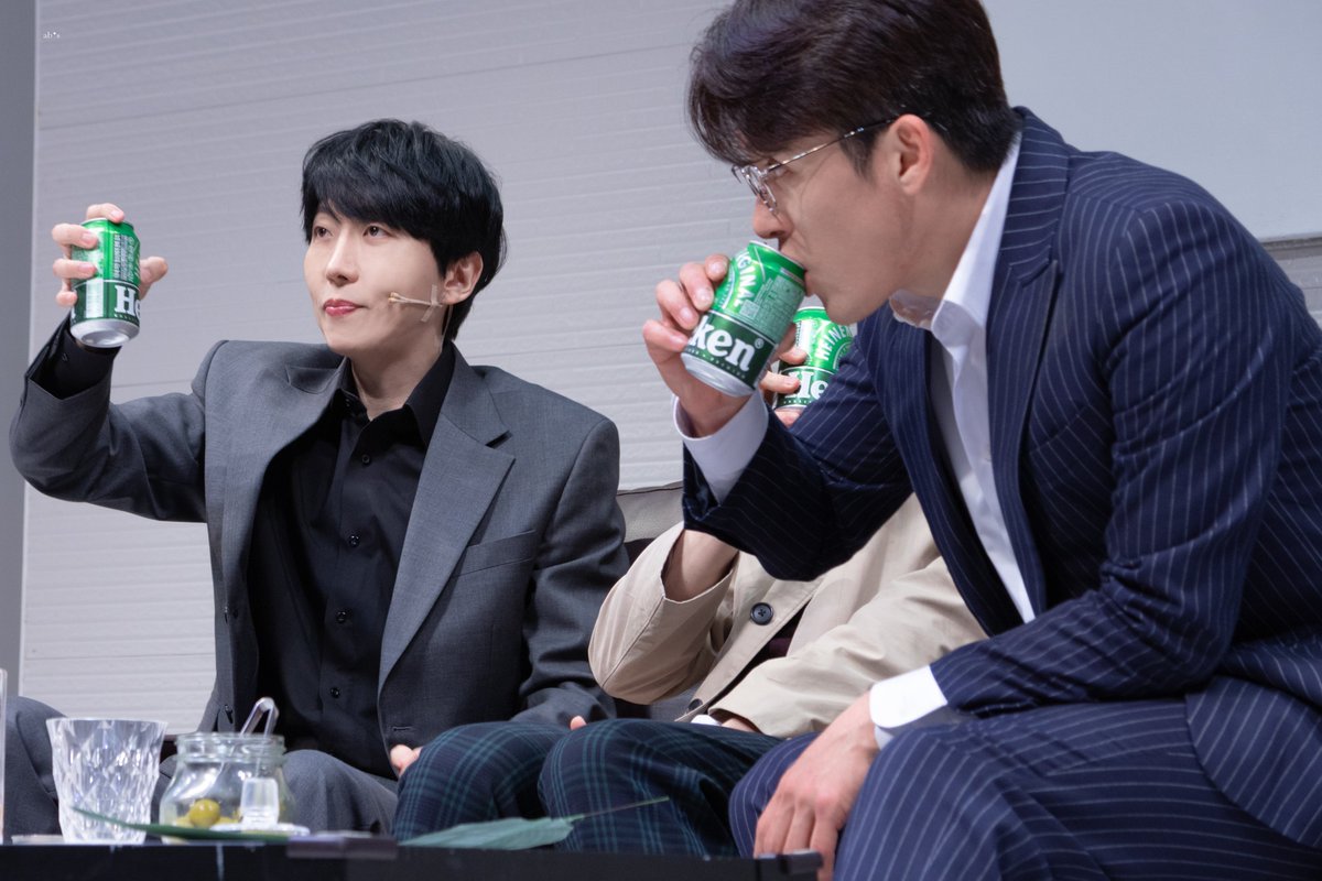 𝐚𝐛𝐬𝐢𝐧𝐭𝐡𝐞 tweet media