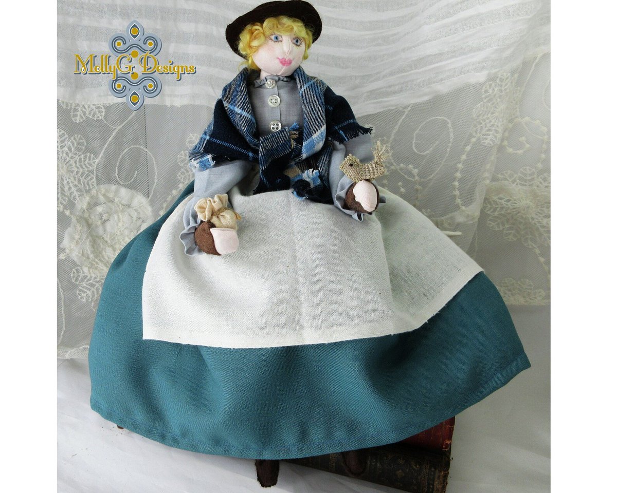 MollyGDesigns's tweet image. A soft sculpture art doll. Mary, a Victorian inspired bird seed seller.

etsy.com/uk/listing/122…
 #ukgifthour #mhhsbd #artdoll