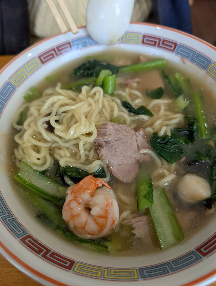 bashihito1's tweet photo. 土曜日のお昼は「中華料理食堂　香味（長岡市）」に行って、野菜あんかけラーメンと麻婆ラーメンを妻と一緒に食べました😋
食べ頃の熱さで美味しいですよ❗️ https://t.co/uAvhdfcsbm