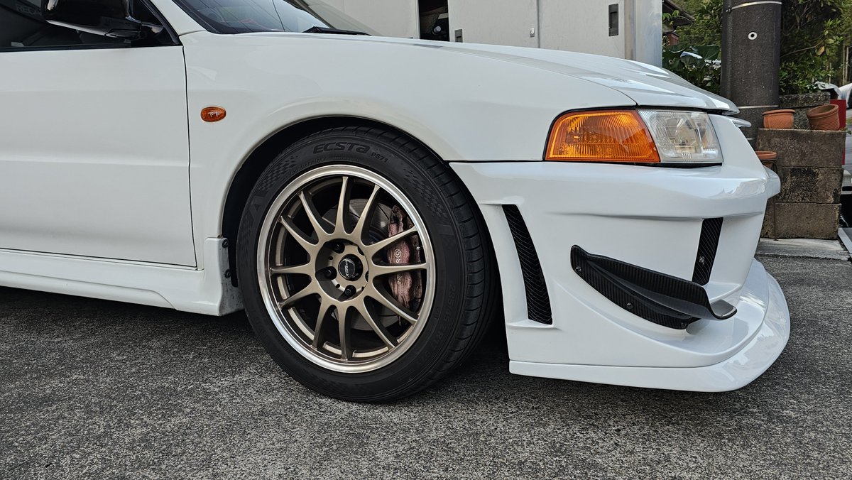 えふけー tweet media