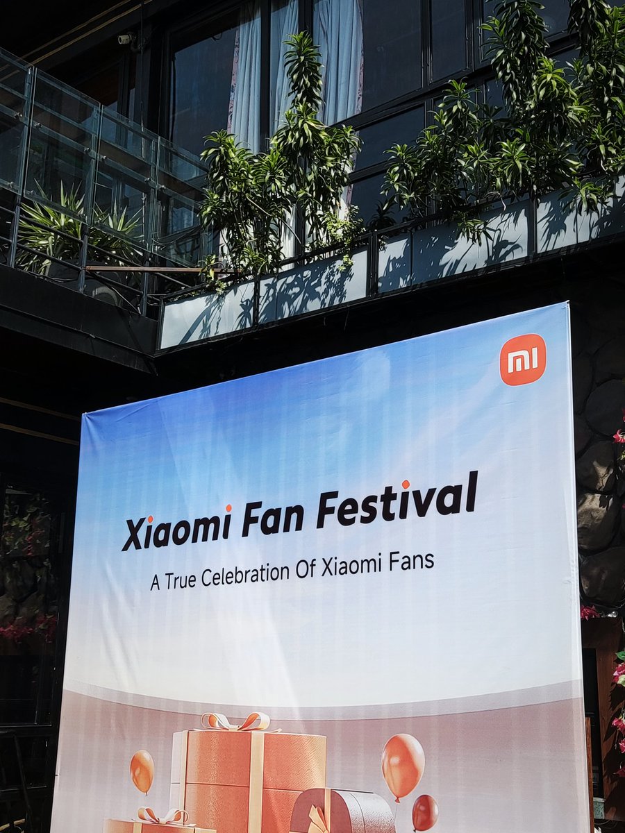rt92220's tweet photo. The day is here the xiaomi fan fest 
@pixelwithme 
@ritij 
@atytse 
@xiaomiindia.#XiaomiFansClub
#XiaomiFanFestival https://t.co/059sGs5Elp