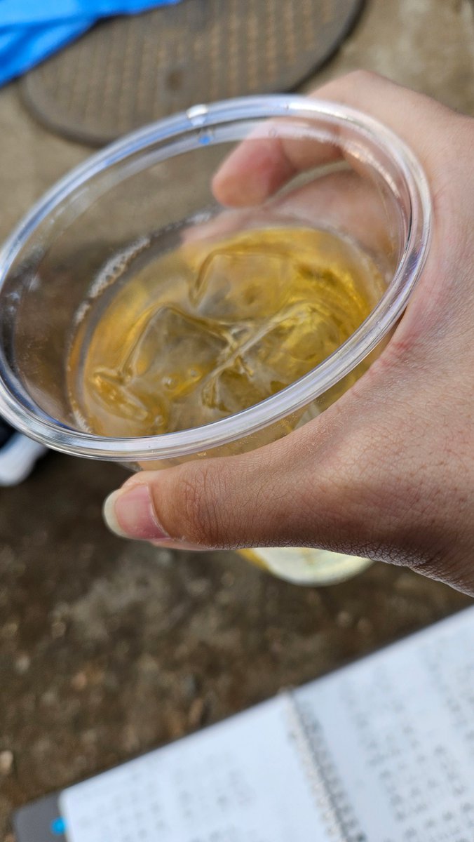 ギター弾いてたら知らない団体と飲んでる! 