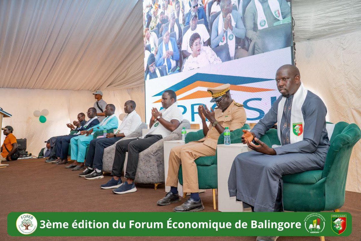 MMESS_Officiel's tweet photo. Le @MMESS_Officiel a participé au Forum économique de la Commune de Balingor à Bignona. Cette rencontre concrétise un partenariat signé en février dernier, visant à transformer l’économie sociale et solidaire (ESS) en un moteur de croissance (...)

Plus👉https://t.co/CJBvffX5OT https://t.co/766sT9aLky