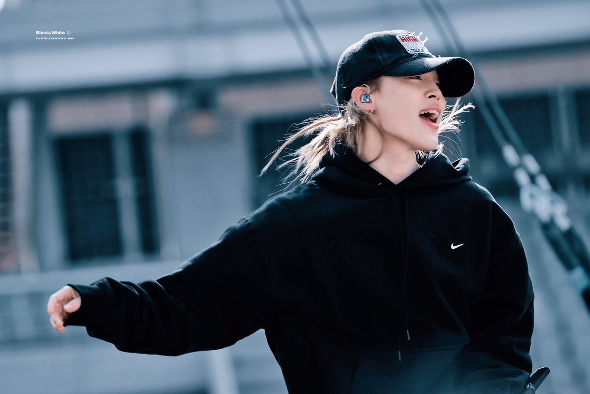 BLACK N WHITE tweet media