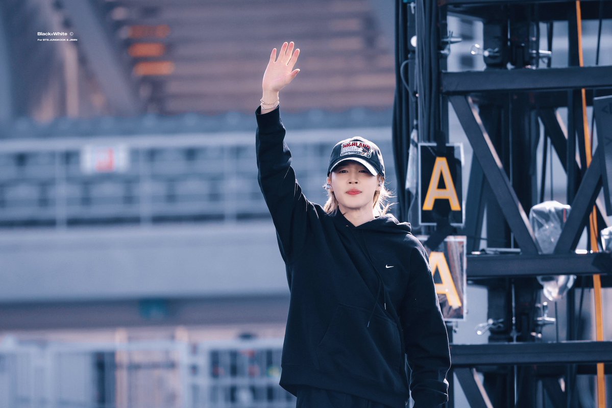 BLACK N WHITE tweet media