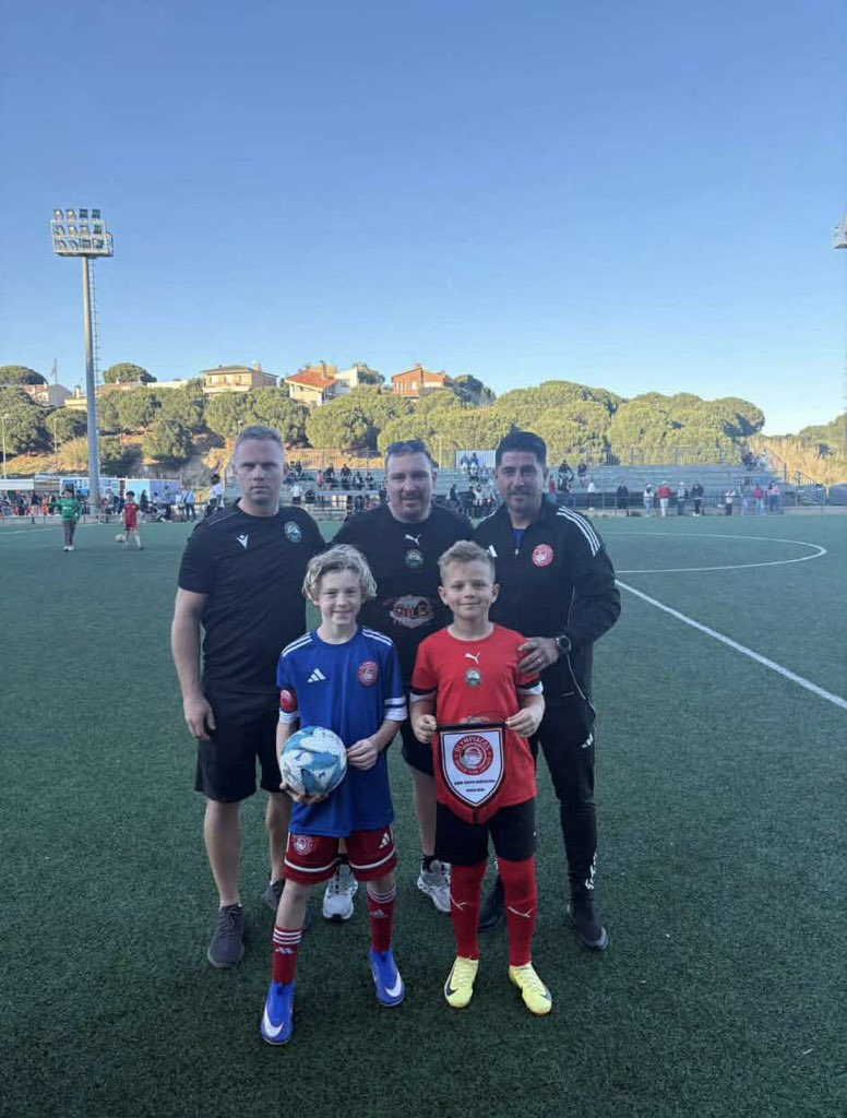 Teamgrassroots_'s tweet image. 🗣️Show us your team 
#Shoutout to Gosport Borough Youth FC U10 for their amazing achievement at the international Copa Santa 2026 tournament in Spain, the U10 squad secured an incredible 3rd place finish 🥉  

Competing against strong academy teams from across the world, the boys