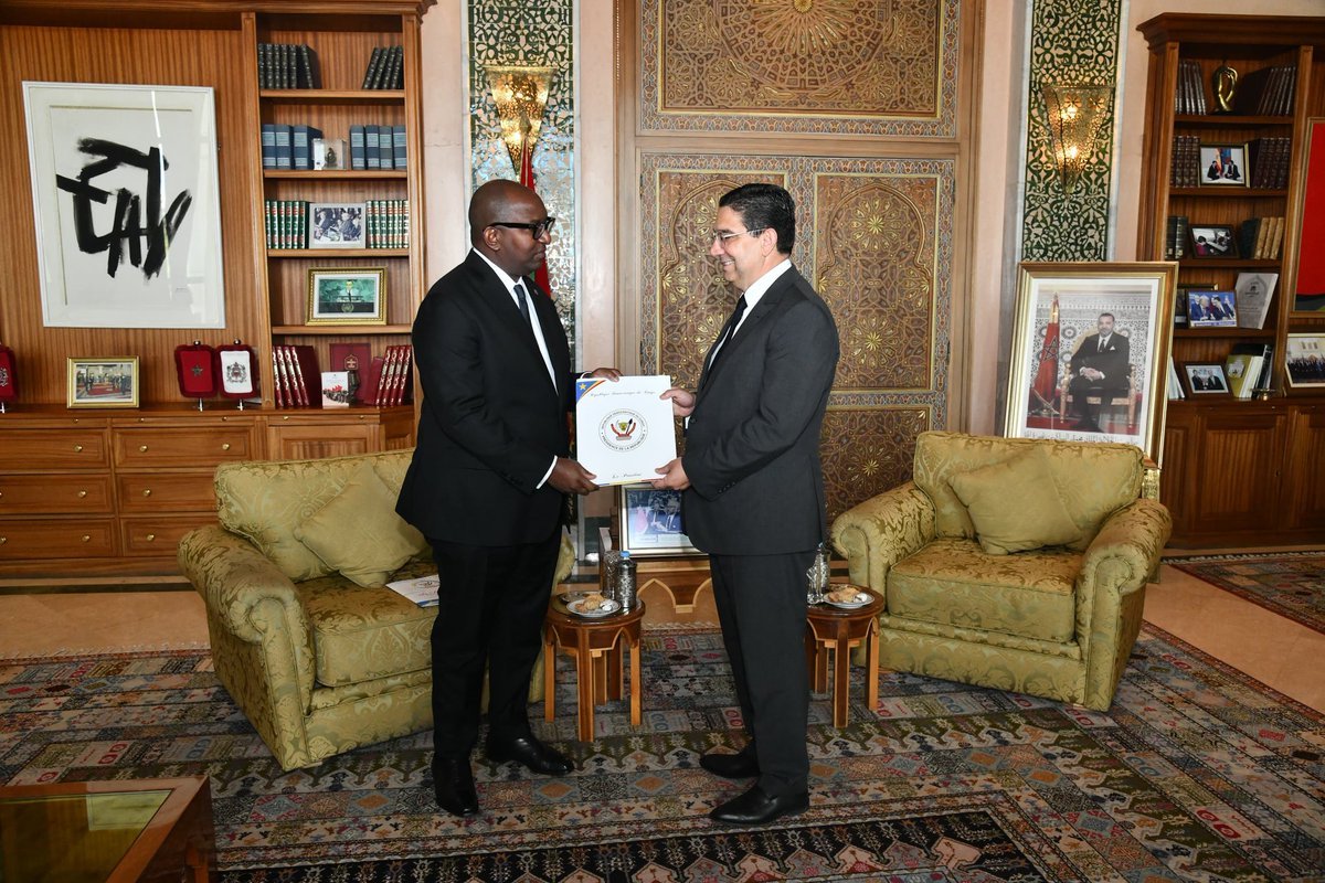 rdc_directcd's tweet image. M. #Bourita reçoit un émissaire du Président de la République démocratique du #Congo, porteur d'un message à SM le #Roi

rdc-direct.cd/2026/04/11/m-b… @davidbabombwa @LeMarocenRDC @MarocDiplomatie @senatrdc @LukondeSama
