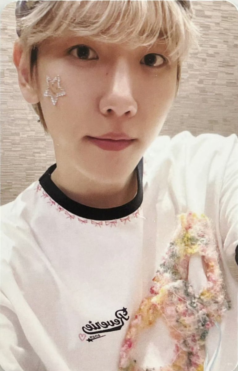 사랑둥이 백현이 tweet media