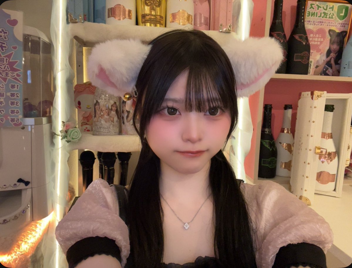 つきみ tweet media