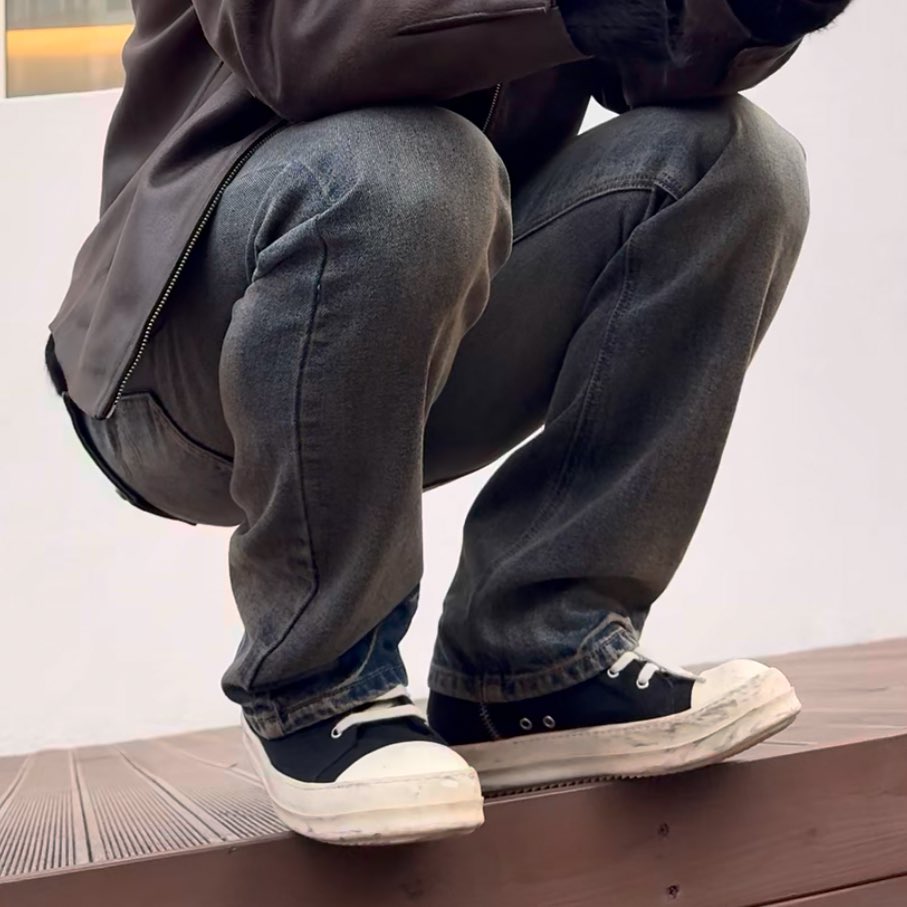 31_ppan's tweet photo. 너네
커플신발 미쳤니?????
하… https://t.co/UHtH3P8PTr