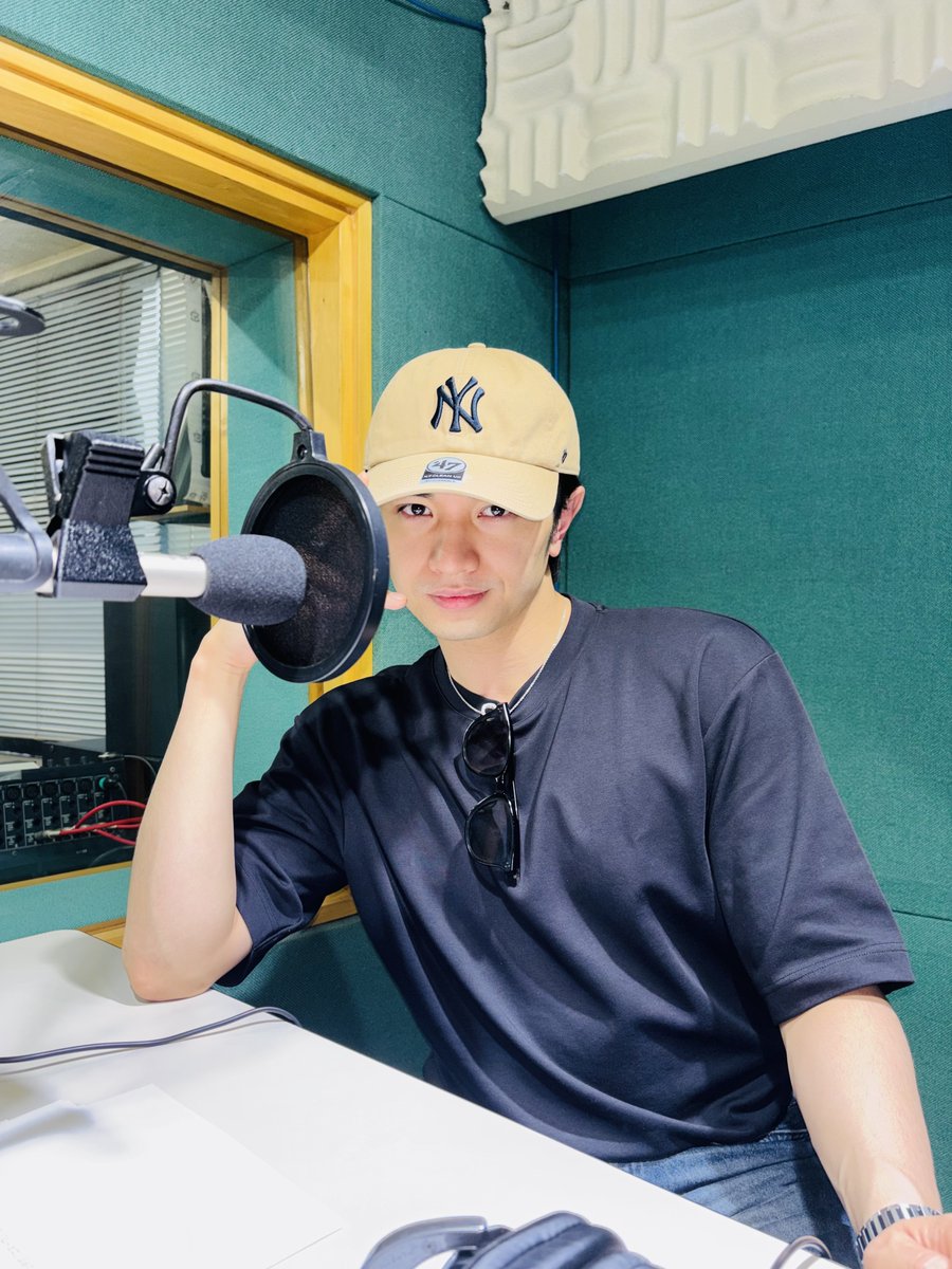 ntowa78MHz's tweet image. エヌトワ本日のお品書き

🩷初耳学フェス裏話

☘️春に聞きたい楽曲

🩵King &amp;amp; Princeトーク

💕Aぇ! groupトーク
〜Nの鼻歌を添えて〜

きょうもギリギリアウトくらいの情報量で
お送りしていきます🚄

radiko.jp/share/?sid=BAY… #中島健人 #bayfm #radiko #京成電鉄 #エヌトワ