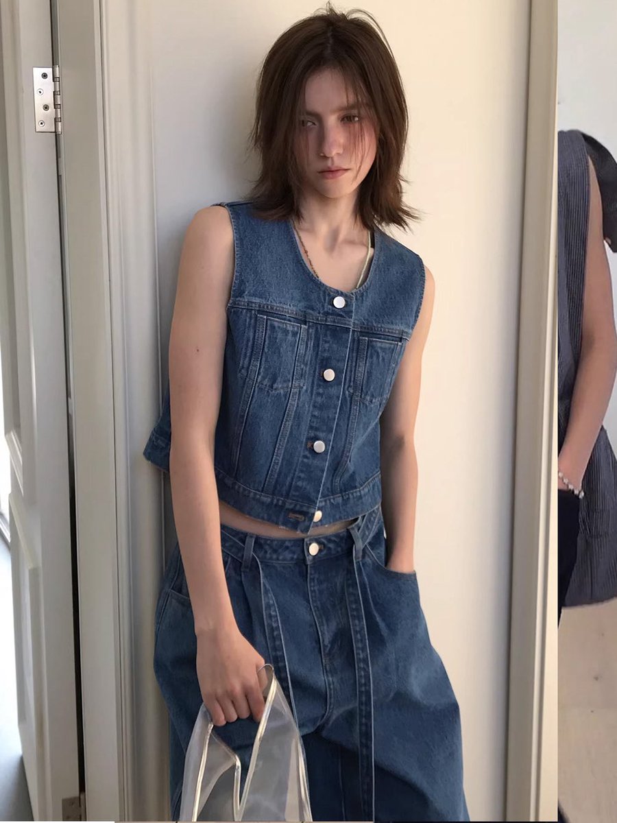 oldlaundrystore's tweet image. 한 벌이면 여름 데님 스타일링 끝. 라운드 넥 크롭 베스트와 하이웨이스트 O라인 와이드 팬츠로 구성된 세트 — 셋업으로 입으면 깔끔하고, 따로 활용해도 각각 포인트가 됩니다.

#Letm #oldlaundry_mag #デニムセットアップ #summerdenim #데님셋업