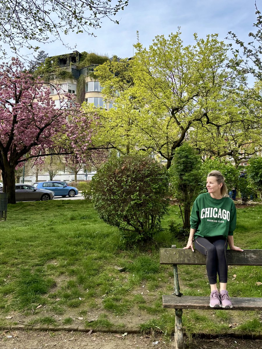 AndreaCepova's tweet image. After running 🏃‍♀️ 🏃‍♀️ some stretching!
#springvibes #Ixelles