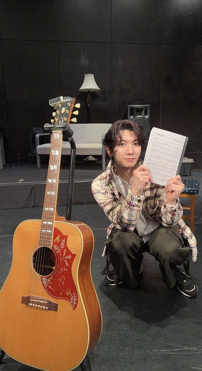 shoichiro_omi's tweet photo. 朗読劇「花道のゆくえ」

音楽教室初日公演をご観劇いただき誠にありがとうございました！！

初日にして1公演のみの出演でしたが、本編は勿論、カーテンコールの歌詞太郎さんの言葉にも胸が震えた貴重な時間でした。

公演期間は19日(日)までとなっておりますので、是非ご観劇を！！

#花道のゆくえ https://t.co/F56A8giFkf
