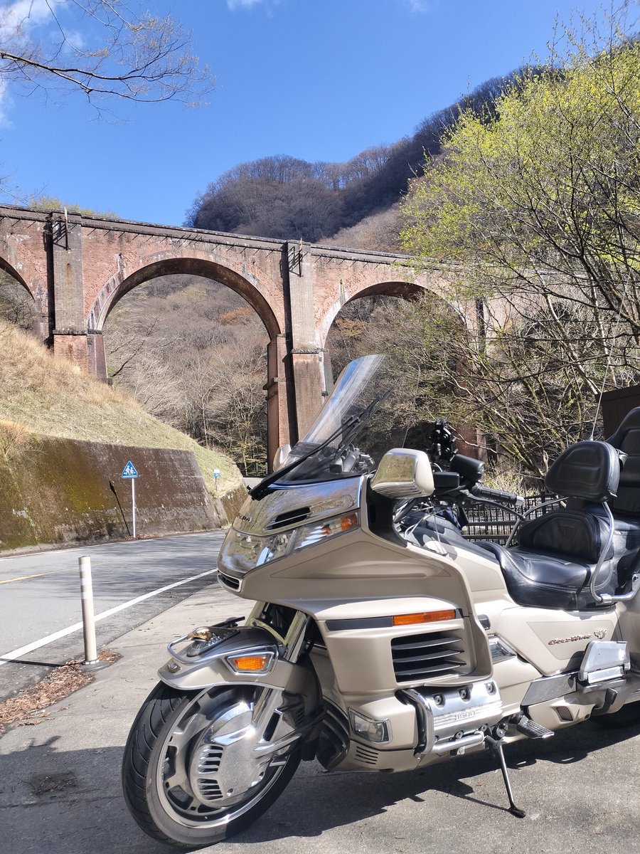 Ptan_GL1500's tweet photo. バイク日和なので碓氷峠から嬬恋へ
#バイク #gl1500 #goldwing #碓氷峠 #ツーリング https://t.co/iqJJomvngA
