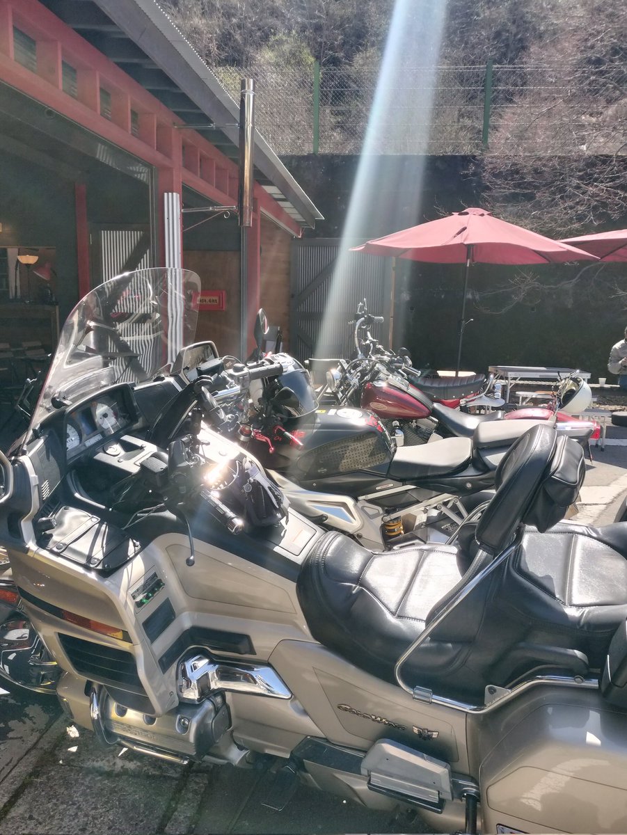 Ptan_GL1500's tweet photo. バイク日和なので碓氷峠から嬬恋へ
#バイク #gl1500 #goldwing #碓氷峠 #ツーリング https://t.co/iqJJomvngA