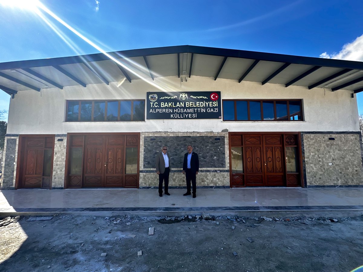 sahin_tin's tweet photo. Baklan Belediyemiz tarafından hayata geçirilen Alperen Hüsamettin Gazi Külliyesi’nde incelemelerde bulunduk. Çok amaçlı salonuyla ilçemize nefes olacak bu eser için Başkanımızı tebrik ediyor, #Baklan’ımıza hayırlı olmasını diliyoruz. Gönülleri buluşturan bir hizmet kapısı olsun. https://t.co/M63ablM9rh