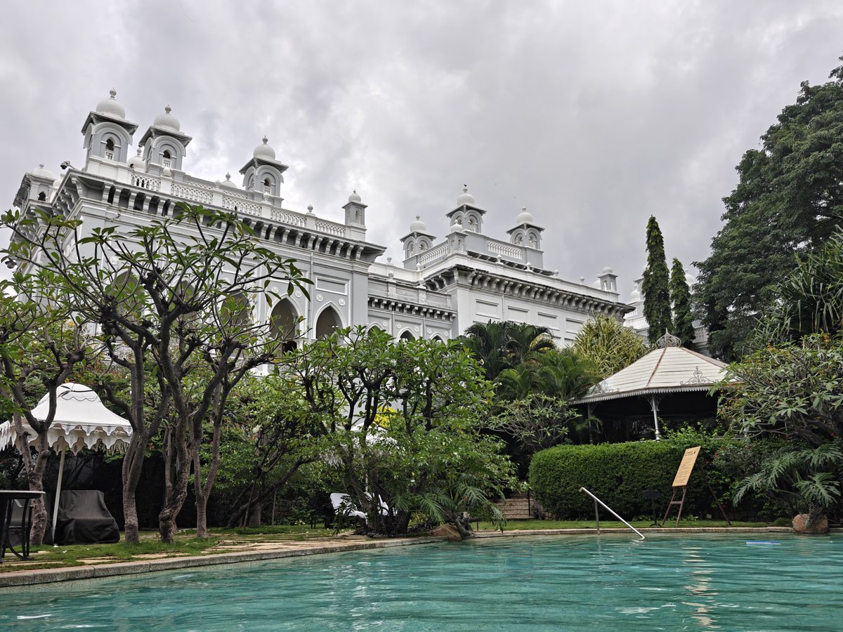 vasishtanagalla's tweet image. Even till date, I feel proud of myself that I spent a night with my mom at "Taj Falaknuma Palace" suite &amp;amp; made sure, she was treated like a Queen

I might not be as successful as many people on X,but man that feeling is a big WIN to me forever

❤️

#Experiences #Travel #Emotion