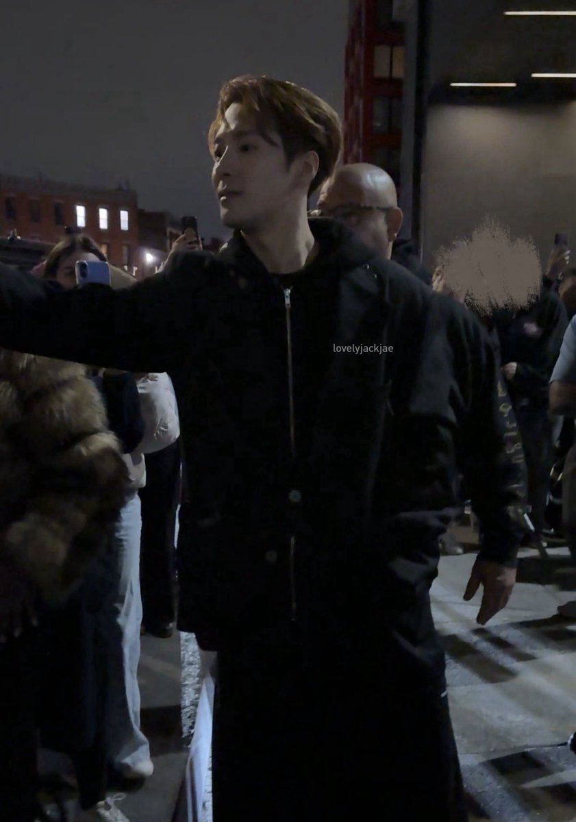 lovelyjackjae's tweet photo. ungatekeeping these bc jackson is such a cutie patootie ☹️❤️‍🩹 and i know im gonna miss him terribly after today ❤️‍🩹❤️‍🩹

#JacksonWang
#MAGICMANinNYC https://t.co/aPPGtMcNro