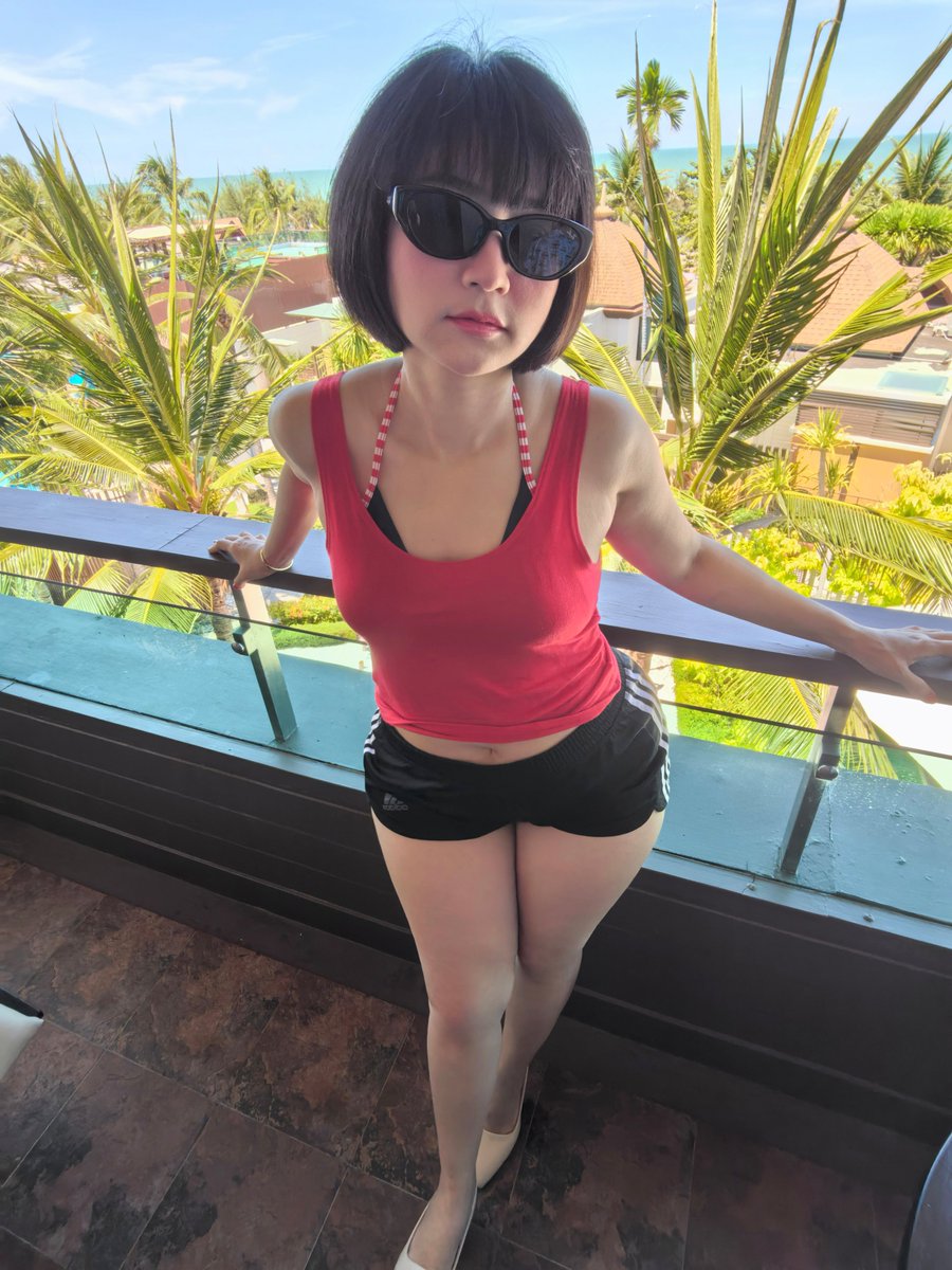 Fo dentyne tweet media