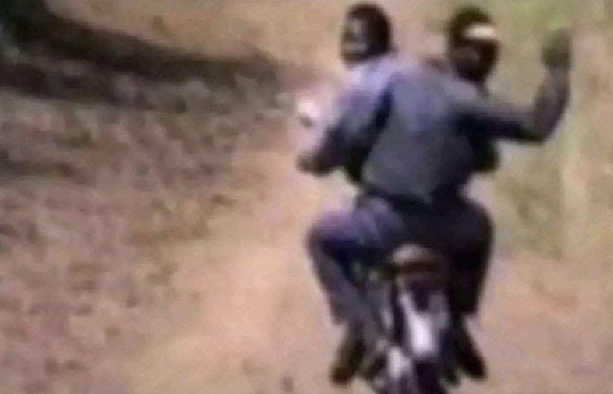 Akande🤖 tweet media