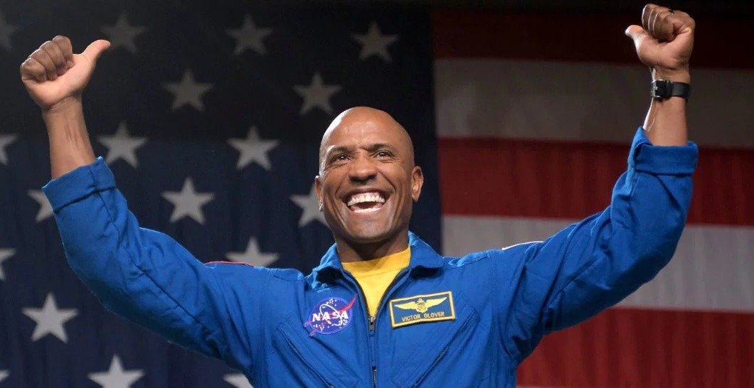nobledaniel104's tweet photo. Very Bullish about America!
Congratulation to the crew!
Congratulations Victor

"WE NEED JESUS-WHETHER ON EARTH OR CIRCLING THE MOON."
- @AstroVicGlover https://t.co/so0whs77kd