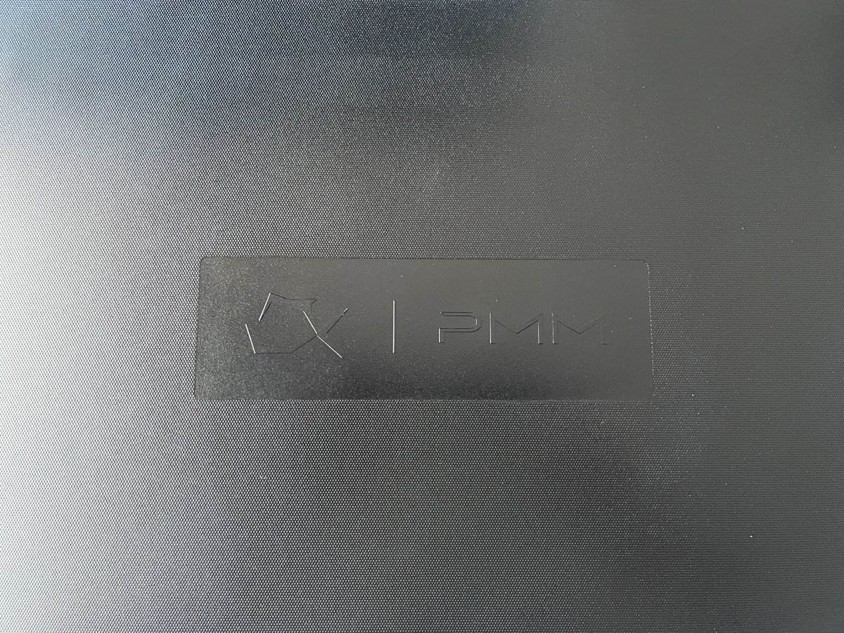 cOoLm0Dz's tweet image. Thanks @ModsMouse for the quick and good looking fix for the mentioned base logo feel problem. Works like a charme. Well done! In addition the sticker smells like childhood panini world cup sticker. 3M knows whats good :P (be sure i got plenty roles of it in my cellar room and