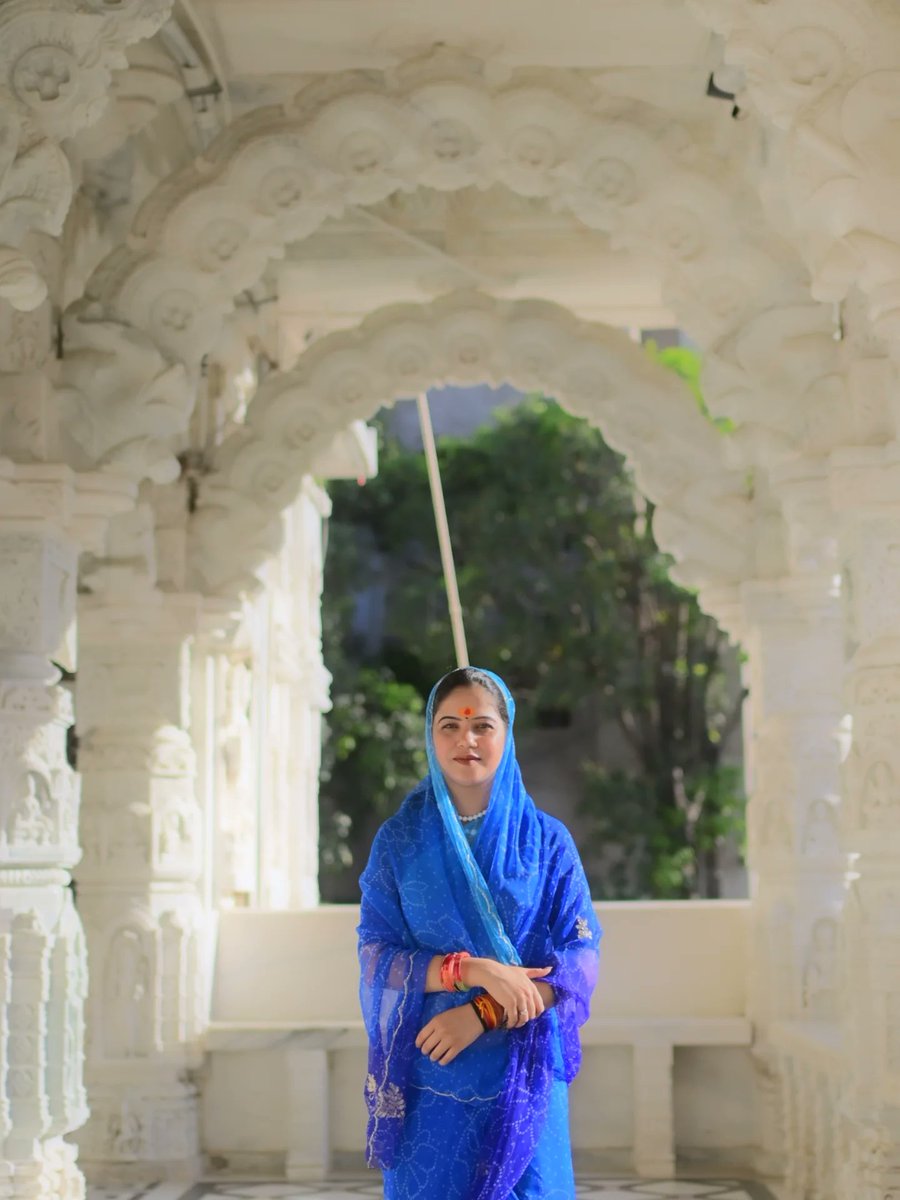 _SamikshaMishra's tweet image. स्वाभिमान सर्वोपरि ⚜️
जय मां भवानी।।⚔️🙏🚩
#jaishreeramhanuman #swabhiman #royalty #queen #sanatandharma #saree