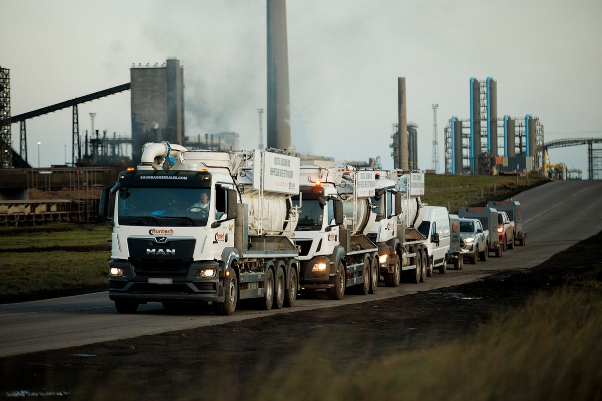 runtechltd's tweet photo. Big jobs need serious equipment 😳 

Our fleet is built to handle the toughest environments - from heavy haulage to specialist site services, we’ve got the vehicles, plant and people to deliver. 

Power. Precision. Reliability. 

That’s the Runtech way 💪 https://t.co/lJLw0EuEiH