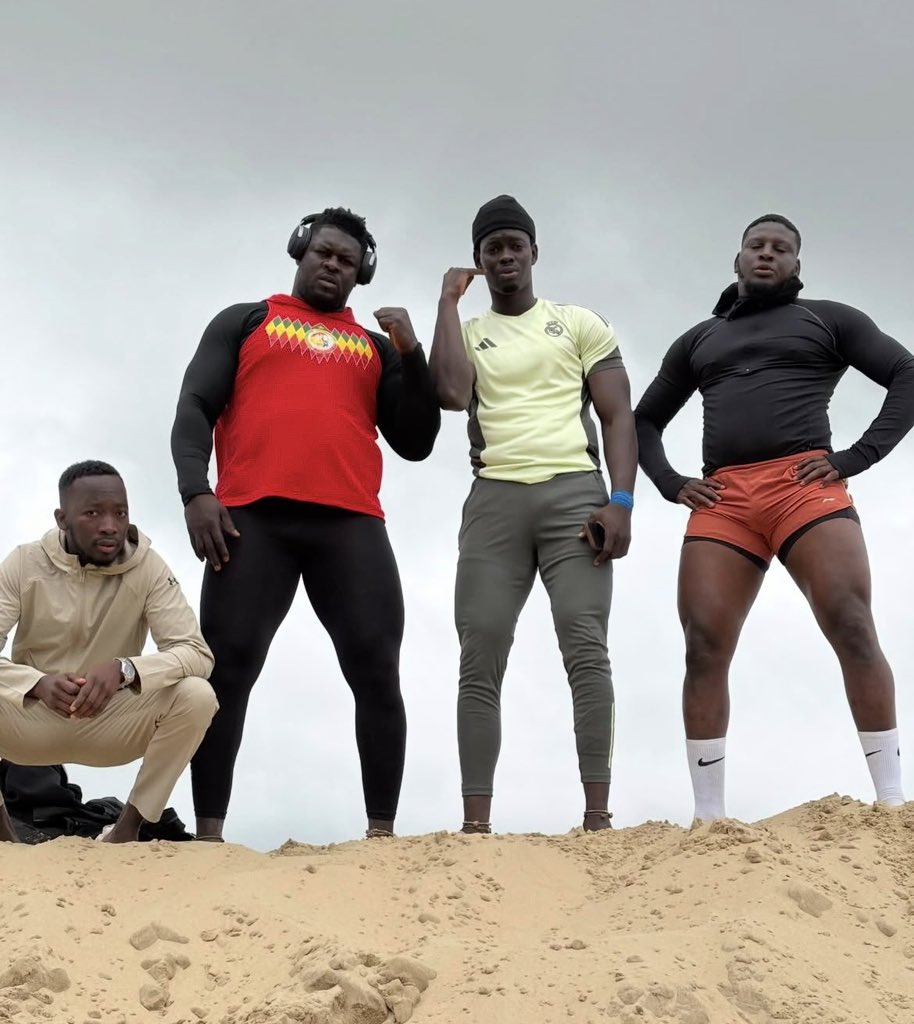 𝓔𝓼𝓼𝓮𝓶𝓮𝓼𝓼 (🅼🅷.)🇸🇳 ⭐️⭐️ tweet media