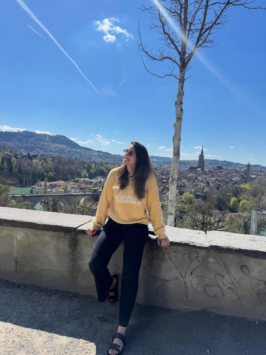 DelhiTimesTweet's tweet image. #SmritiMandhana shares glimpses from her quick and fun #Switzerland getaway✨

#SwissAlps #SwissGetaway