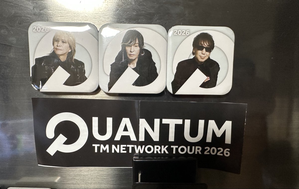 なんだかんだマグネットは冷蔵庫に貼る昭和の人間( *´꒳`* )木根さん頂きコンプ‼️
 #TMNETWORK
 #QUANTUM