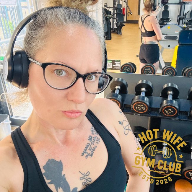 Emma CHRISTMAS tweet media