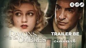 ChLECHEVALIER's tweet photo. LES RAYONS ET LES OMBRES
    DE LA COLLABORATION DE GAUCHE

Avec "Les Rayons et les ombres", Xavier Giannoli signe un film EXTRAORDINAIRE !

D'abord, par le magnifique jeu de Jean_DUJARDIN (interprète de Jean_LUCHAIRE) et d'une véritable révélation : Nastya GOLOUBEVA, troublante de justesse et de sensibilité dans le rôle de Corinne, sa fille.

Mais surtout, "Les Rayons et les ombres" montrent la COLLABORATION de la #GAUCHE, des #Z_Artistes bien-pensants, et de la #PRESSE, dont faisait partie Jean_LUCHAIRE !

D'abord, entre les deux guerres, derrière Aristide_BRIAND, quantité de députés de gauche "pacifiste" ont refusé les demandes de l'Armée en armement offensifs, au nom d'un "Mort à la Guerre", qui faisait bien rire le moustachu de Berlin.

Ensuite, la MAJORITÉ des députés du Front Populaire (PS et Radicaux) a voté POUR les pleins pouvoirs à Pétain, en abandonnant Léon Blum à la minorité des votes "NON"... 

Enfin,  "Les Rayons et les ombres" montrent crûment les #Z_Artistes se gavant -littéralement- de caviar et de petits fours, pendant que le rationnement le plus cruel s'abattait sur les Français ! 

Cocteau, Arletty, Serge Lifar, Maurice Chevalier, Fernandel, Raimu, Danielle Darrieux, Michel Simon, Coco Chanel... :
                                -tout ce petit monde appréciait la Tour d'Argent et les grands restaurants, en compagnie d'Otto Abetz, ambassadeur du Reich, et de ses amis...

Quant à SARTRE, c'est sans gêne ni regret qu'il prit la place du juif Henri Dreyfus-Le Foyer, comme professeur de philosophie dans la khâgne du lycée Condorcet !!

Dans le monde artistique, Romain Gary, Joséphine BAKER, Michel Aumont, Jean MARAIS et Jean Gabin furent donc bien esseulés parmi les troupes du Général de Gaulle !!...

Ajoutons encore, pour embêter la gauche bien-pensante, que la noblesse prêta d'innombrables figures à la Résistance, à commencer par le marquis de Chambrun, qui fut même le SEUL sénateur à refuser le principe des pleins pouvoirs à Pétain en s'écriant « Pourquoi jeter encore des armes aux pieds de l'Allemagne ? Pourquoi jeter les armes de la Liberté ? »

            #GAUCHE, #Z_Artistes et #PRESSE : 
          on retrouve les MÊMES, AUJOURD'HUI,
     À SOUTENIR UNE AUTRE COLLABORATION !!...

                                         Allez voir 
                 "Les Rayons et les ombres" !!

1/ Affiche du film
2/ Jean JUCHAIRE, journaliste de presse écrite  de gauche, collabo
3/ Philippe HENRIOT, journaliste de radio, collabo et ministre de Vichy
4/ ARLETTY, drôle mais emblématique actrice collaborationniste...