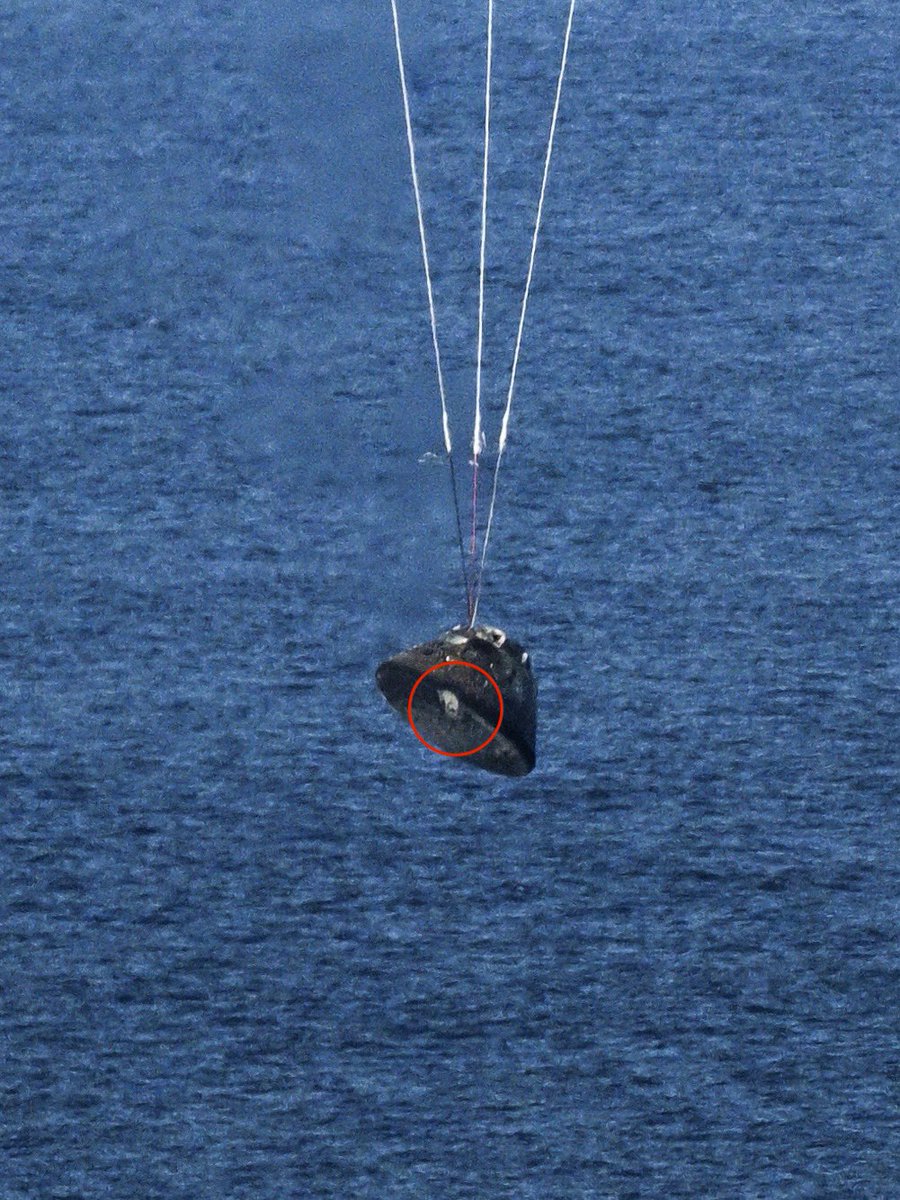 JonnySantoro's tweet photo. Are we really sure that the #heatshield of #Orion on #ArtemisII was okey, during reentry? @astrosteven_ @astro_luca @NASA @nasahqphoto @NASAArtemis @letiziadavoli @astropics @AstronautiCAST @rookisaacman https://t.co/vEHR824Qfl