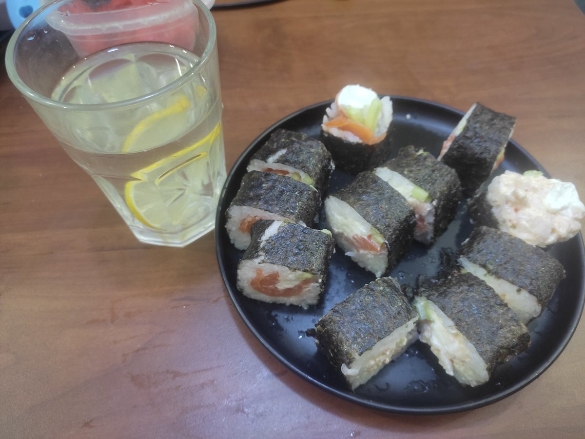 Эт Санëк tweet media