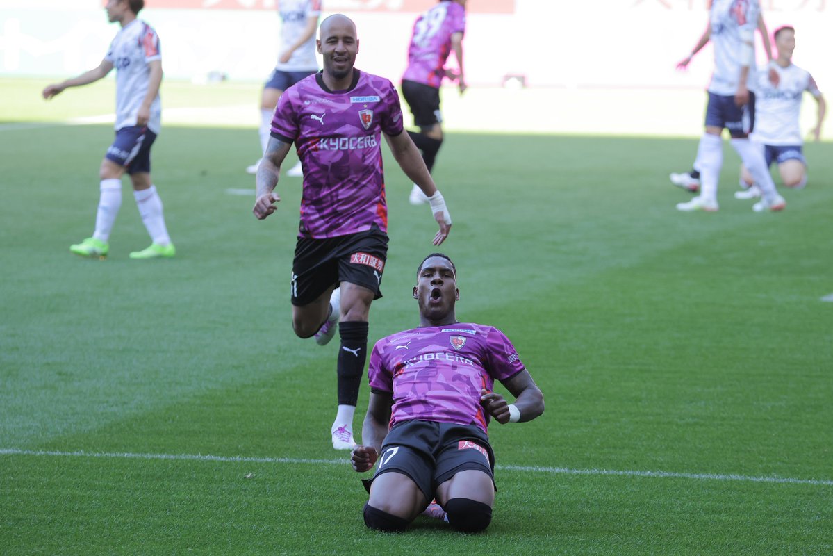 タクミ tweet media