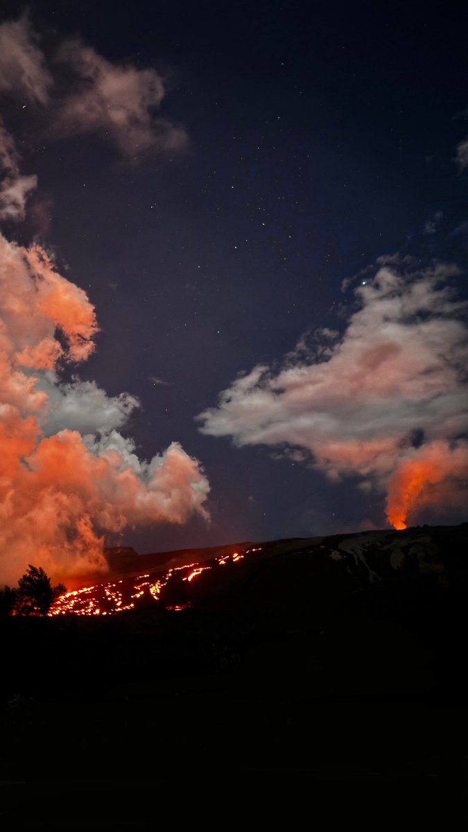 maev_veam's tweet photo. THIS IS LA REUNION https://t.co/invb3RwdxH
