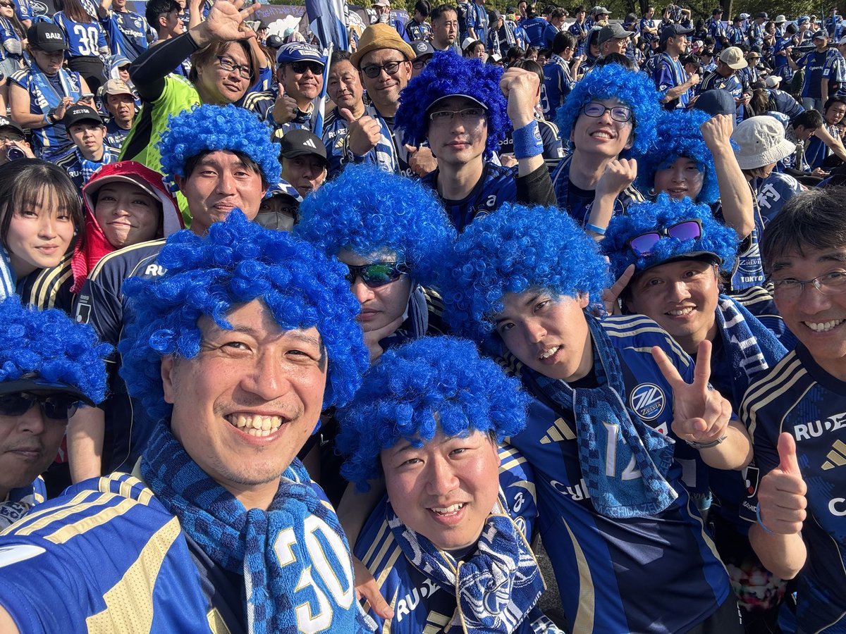 青アフロ隊 tweet media
