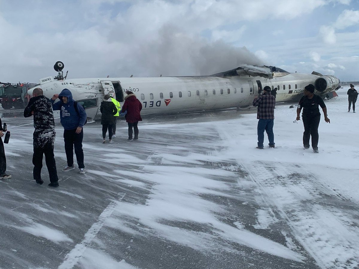 big_bird18's tweet photo. @MarmotRespecter No Passengers died in either of these wrecks because of seatbelts btw. https://t.co/FgpnMRRhfB