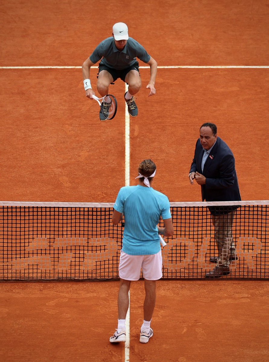 Jannik Sinner pictures that go hard tweet media