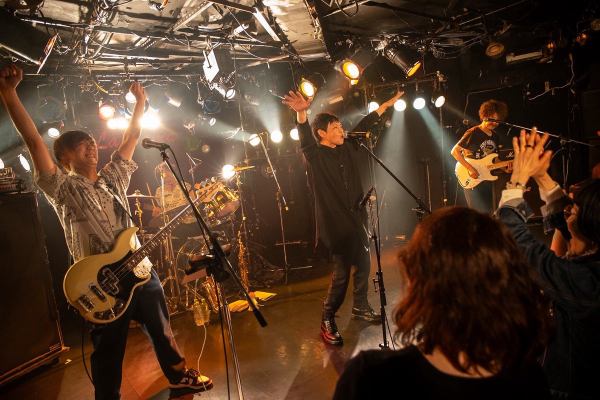 ブリテン tweet media