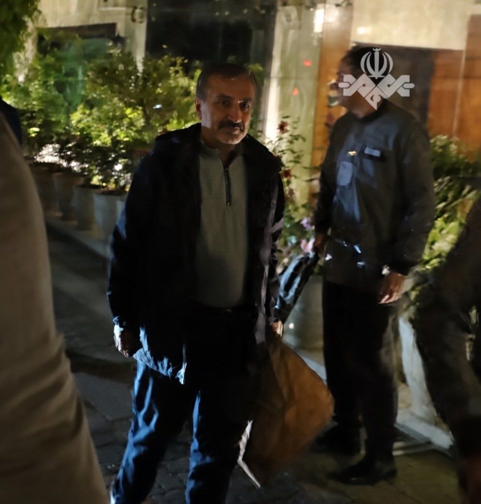 faramahmoudi's tweet image. Mohammad Jafari Sahraroudi,A #terrorist responsible for the assassination of Dr. Abdulrahman Ghassemlou and his companions in Vienna, in 1989. Despite having an international arrest warrant, he is a member of the regime’s negotiating delegation with  USA in #Pakistan