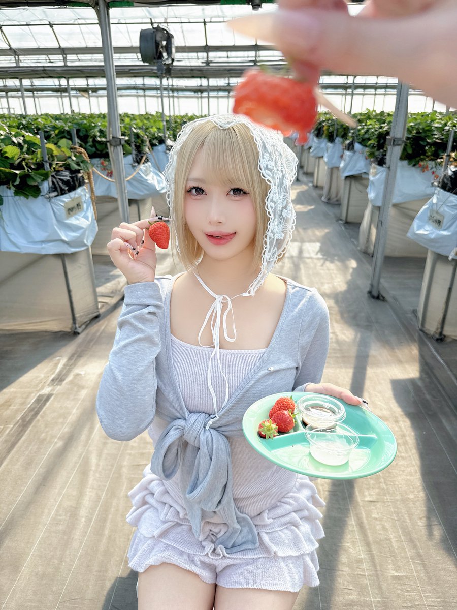 どーぞ♡🍓 https://t.co/Q7yzdziLWM