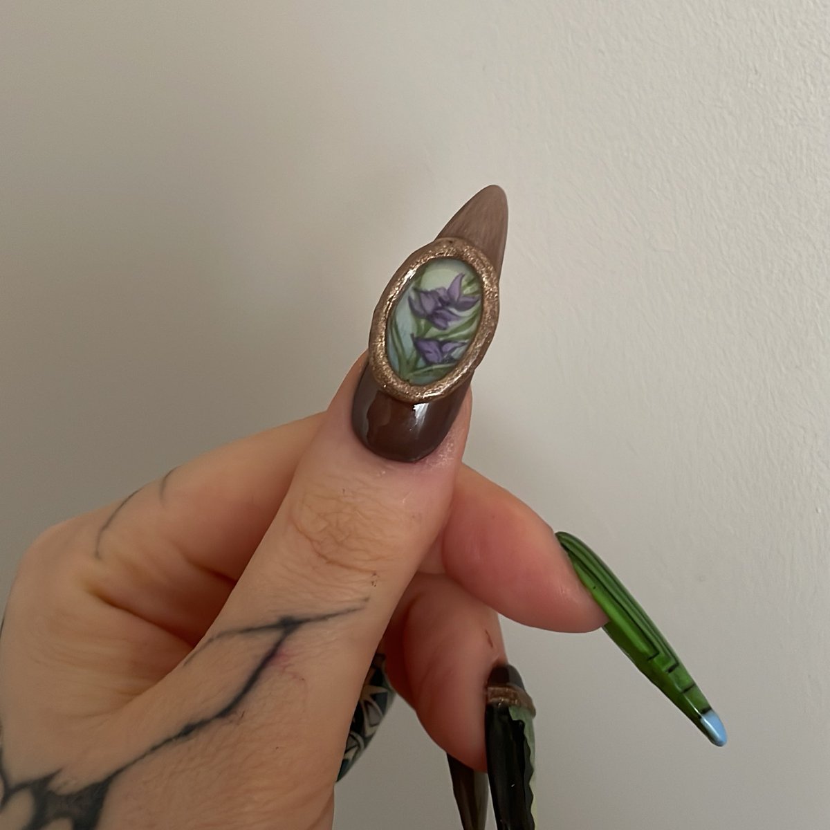 dee ,, kazuiologist . tweet media