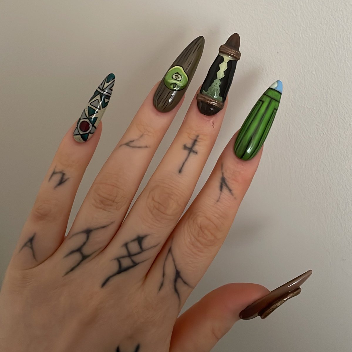 dee ,, kazuiologist . tweet media